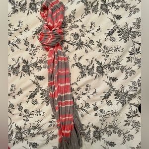 Striped scarf with fringe